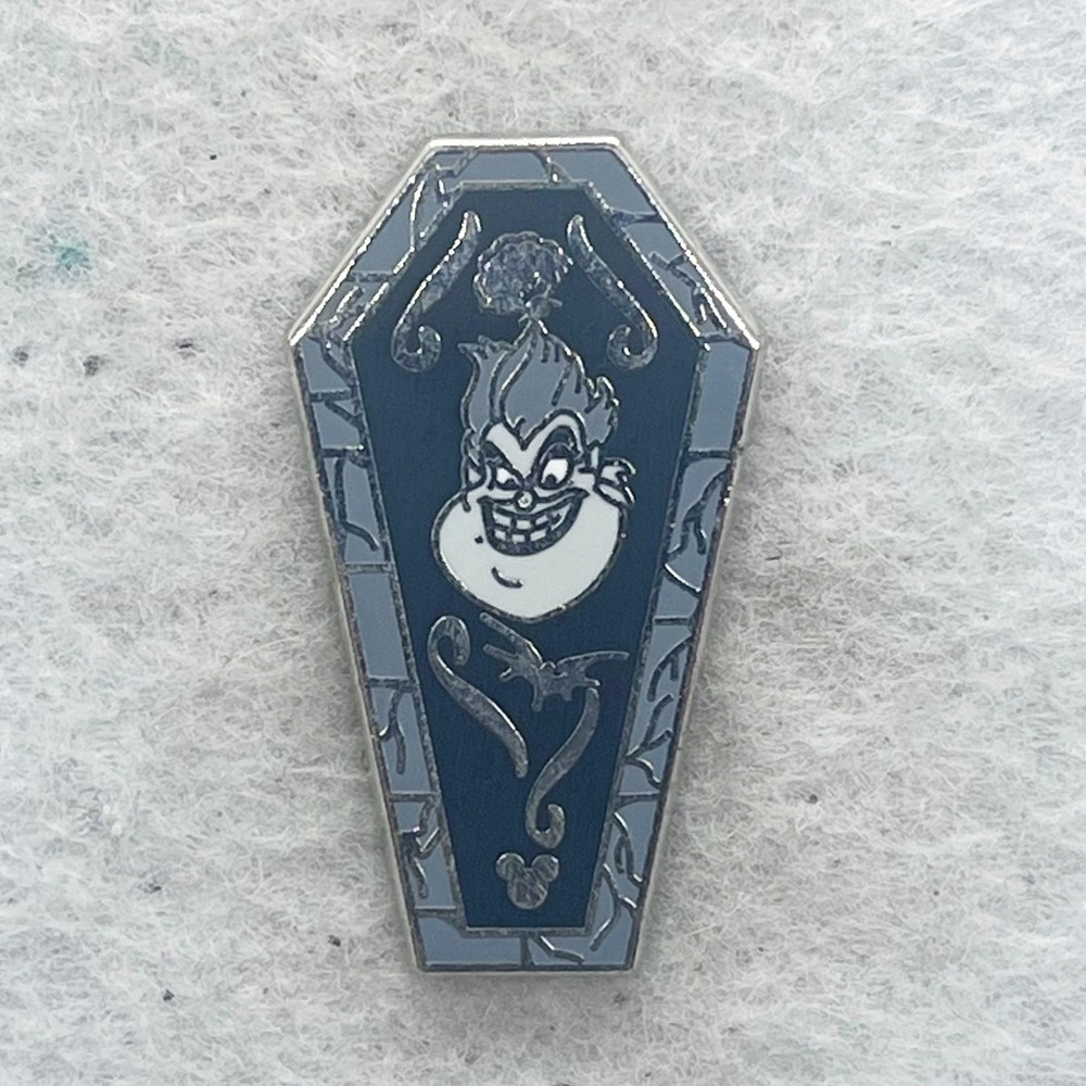 🔮 5/$25 Disney Villain Coffins The Little Mermaid Ursula Pin